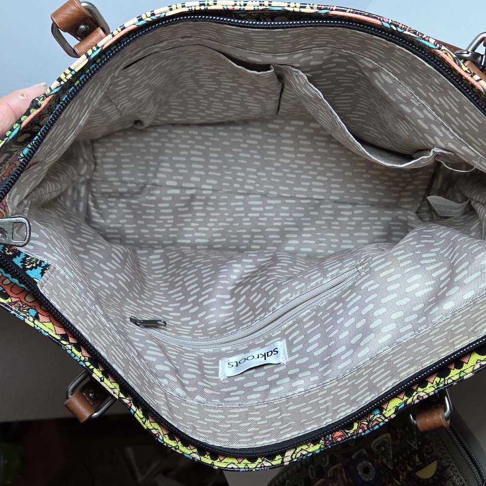 Sakroots Colorful Patterned Elephant Tote Bag with Matching Wallet - Picture 5 of 14
